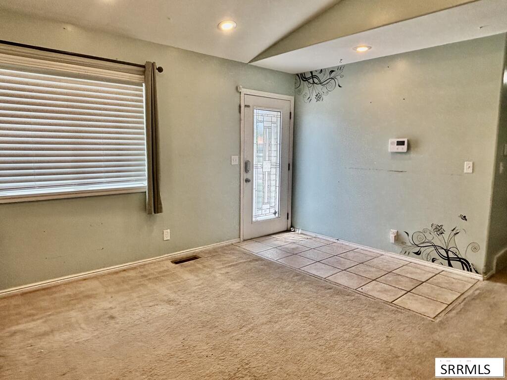 3225 Midway Avenue Property Photo 9