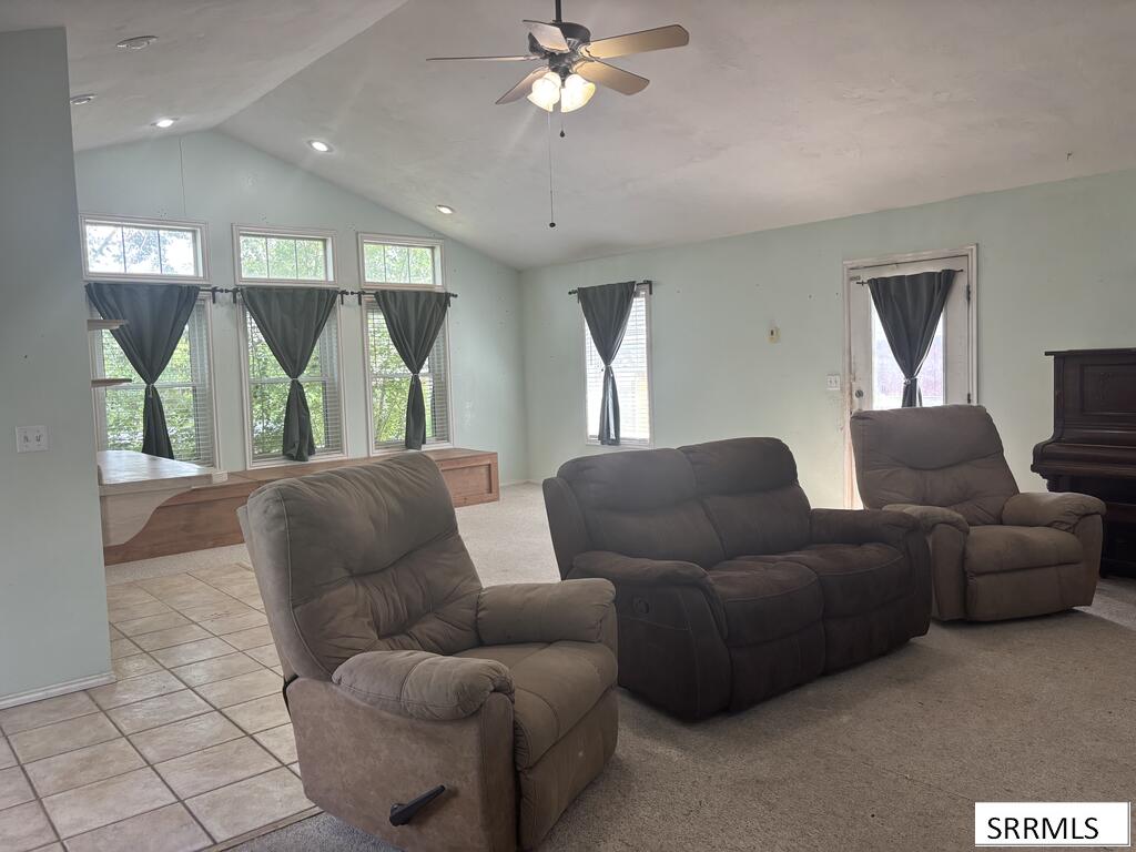 3225 Midway Avenue Property Photo 22