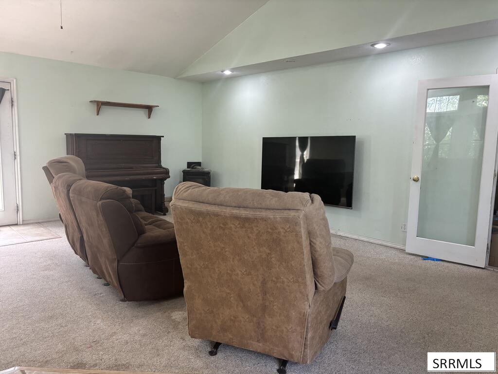 3225 Midway Avenue Property Photo 23