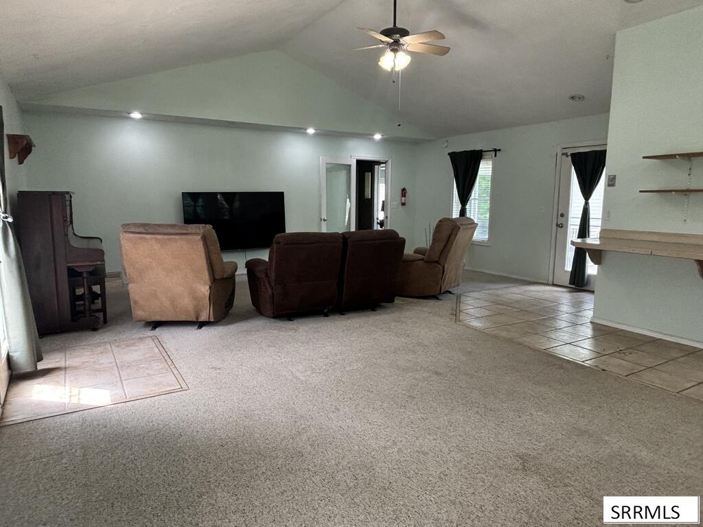 3225 Midway Avenue Property Photo 27