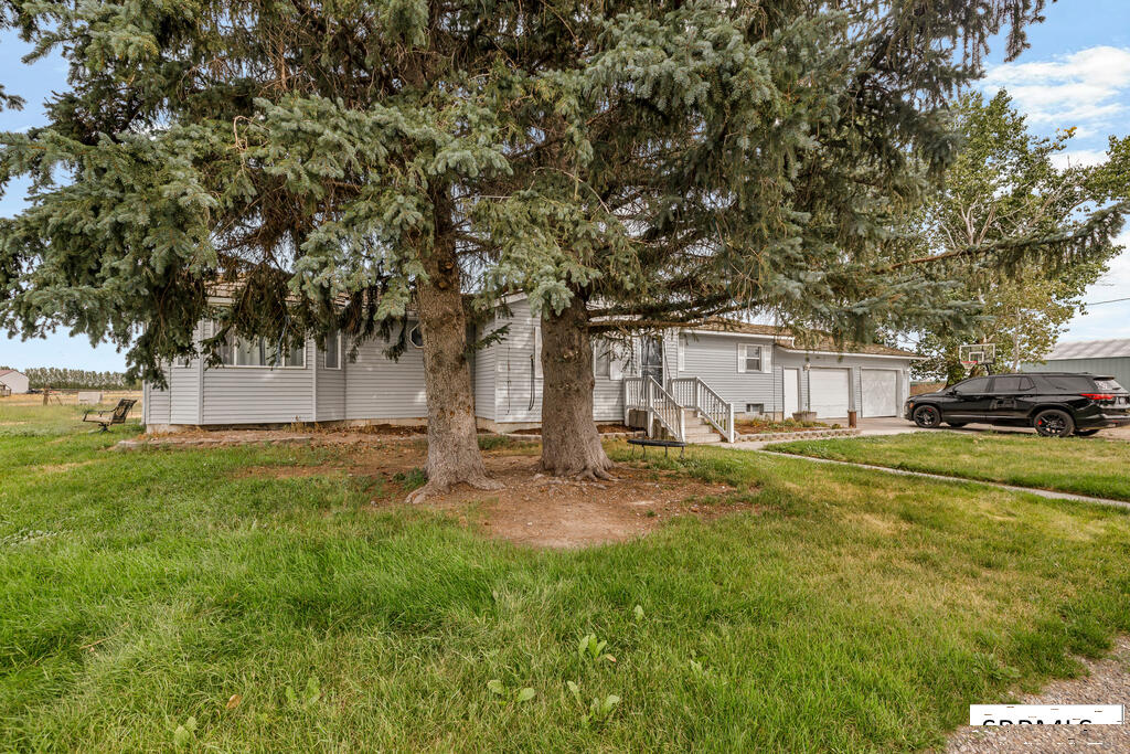 14122 N 5th E Property Photo 3