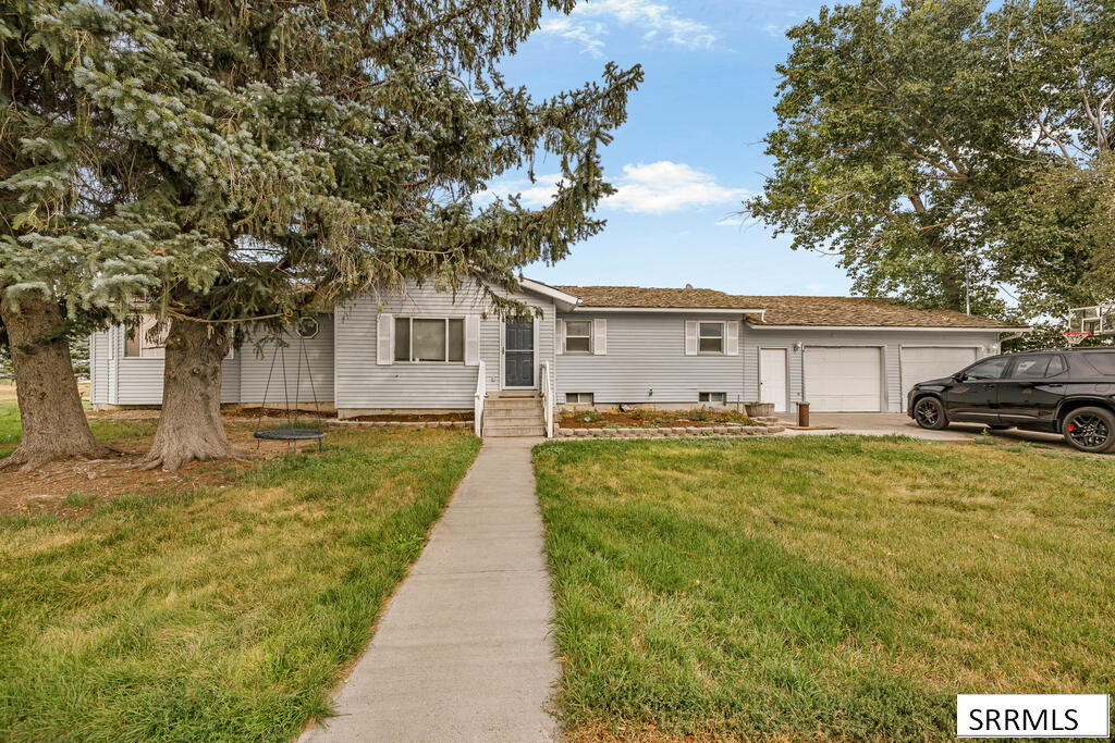 14122 N 5th E Property Photo 1
