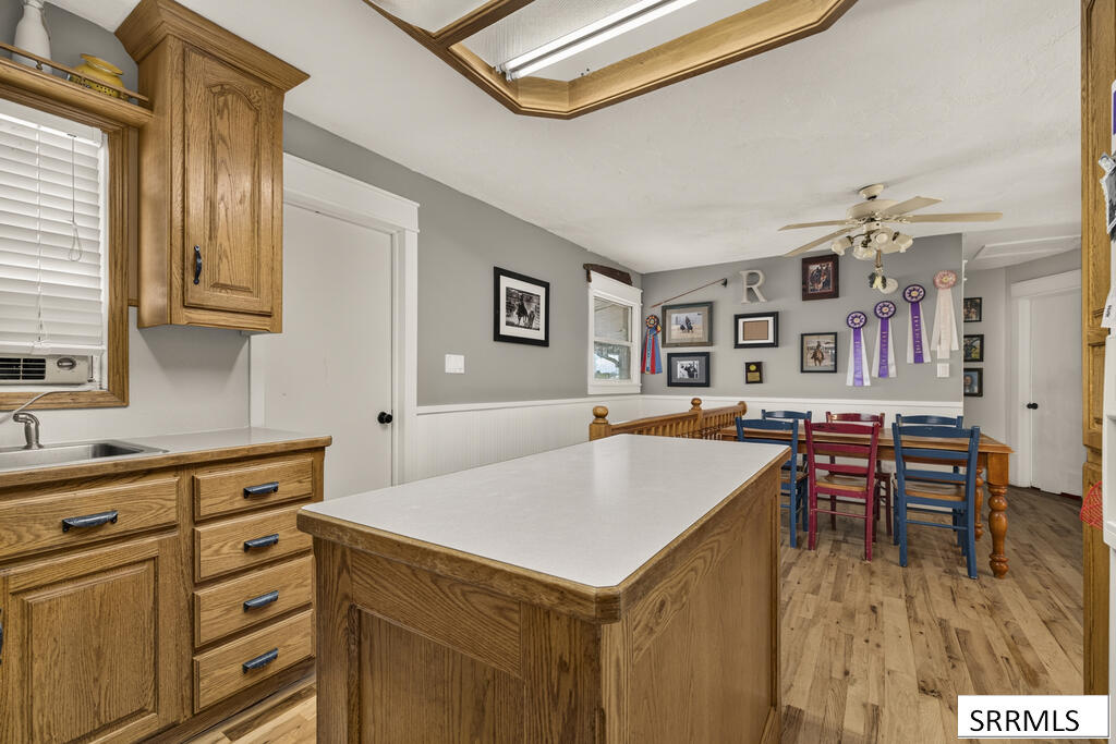 14122 N 5th E Property Photo 11