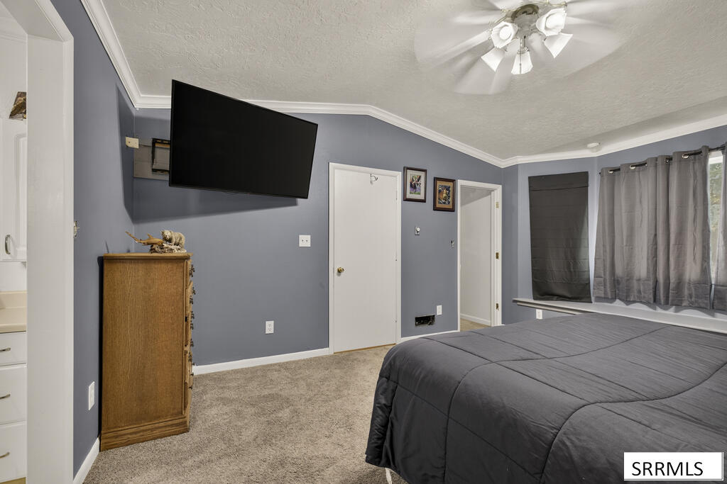 14122 N 5th E Property Photo 16
