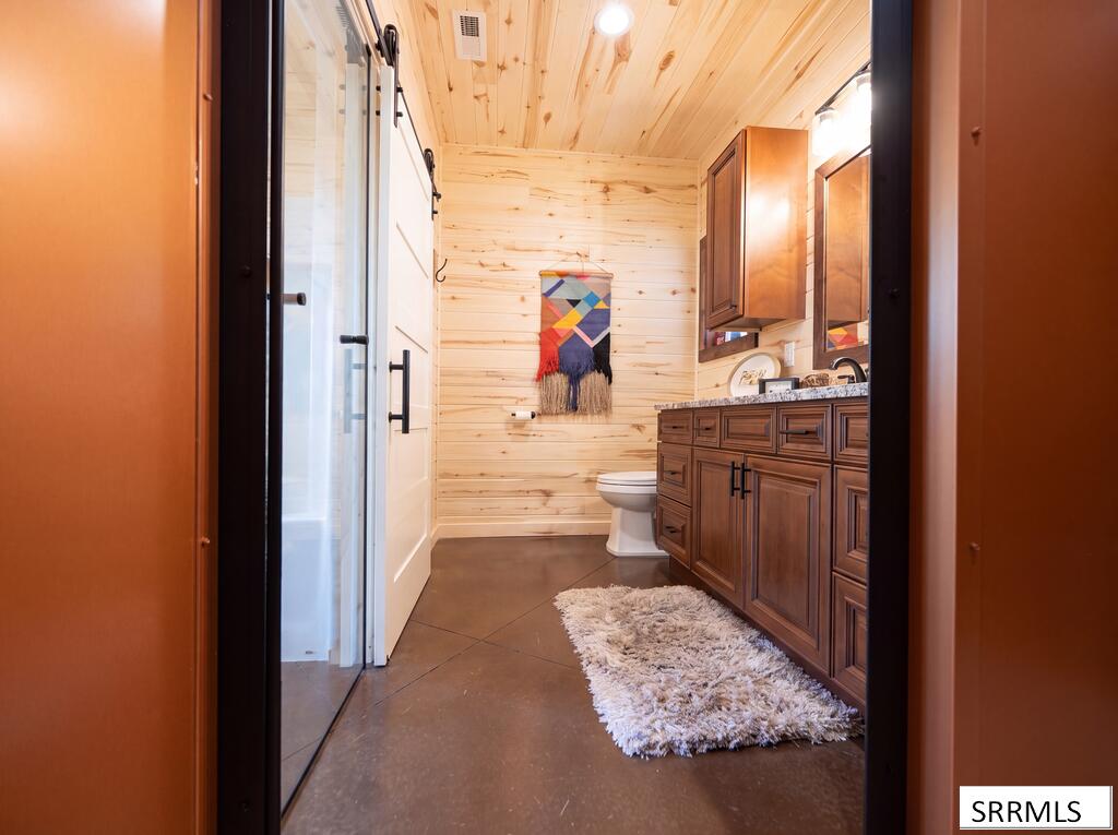531 N 2565 E Property Photo 15