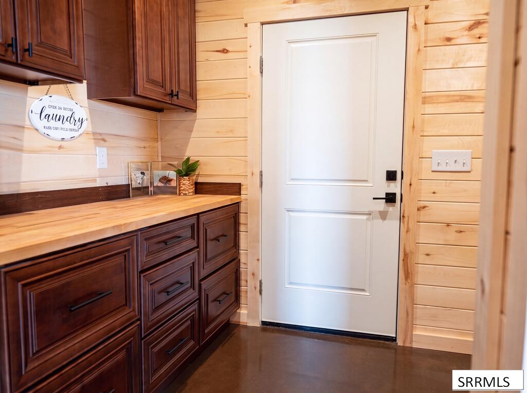 531 N 2565 E Property Photo 18