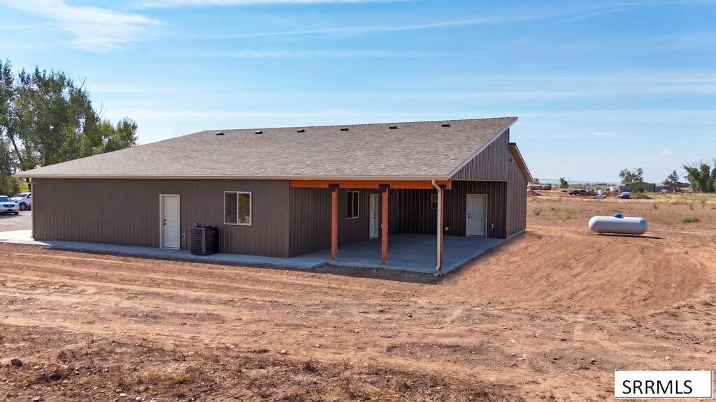 531 N 2565 E Property Photo 31
