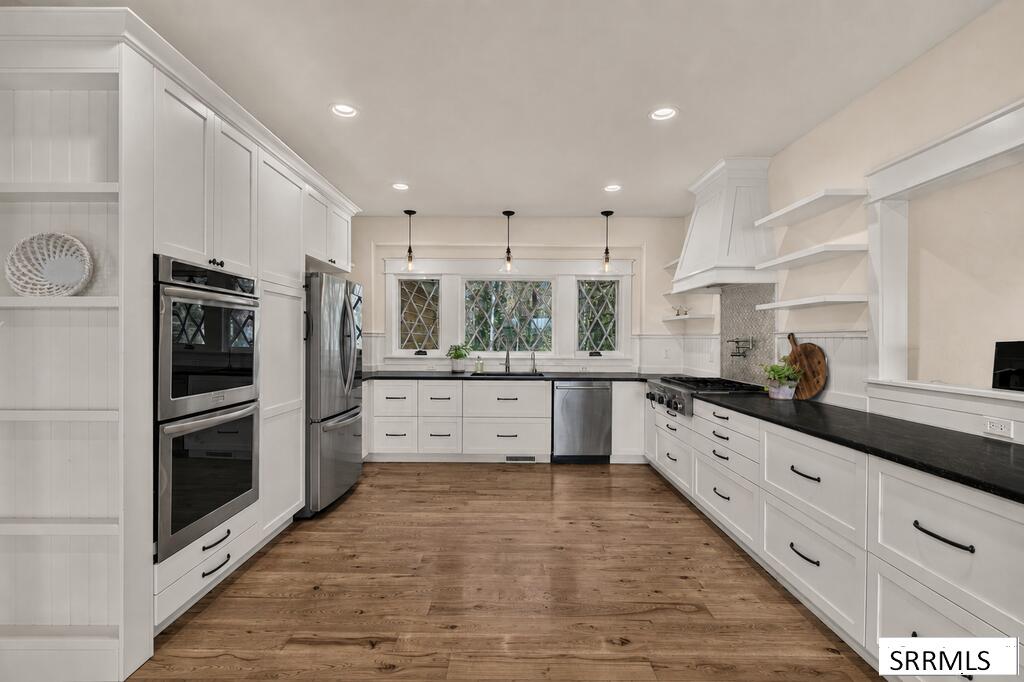 1554 Shadow Run Property Photo 13