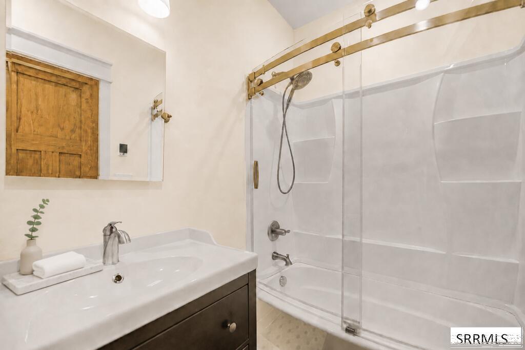 1554 Shadow Run Property Photo 40