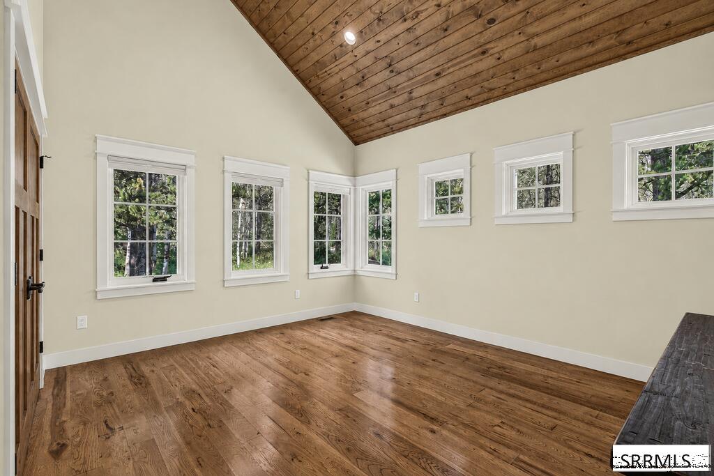 1554 Shadow Run Property Photo 57