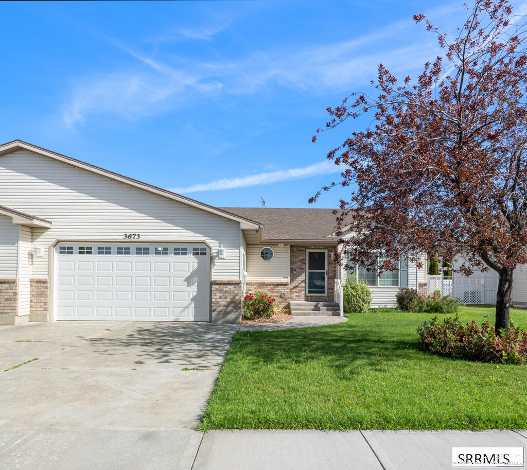 3673 E John Adams Parkway Property Photo 1