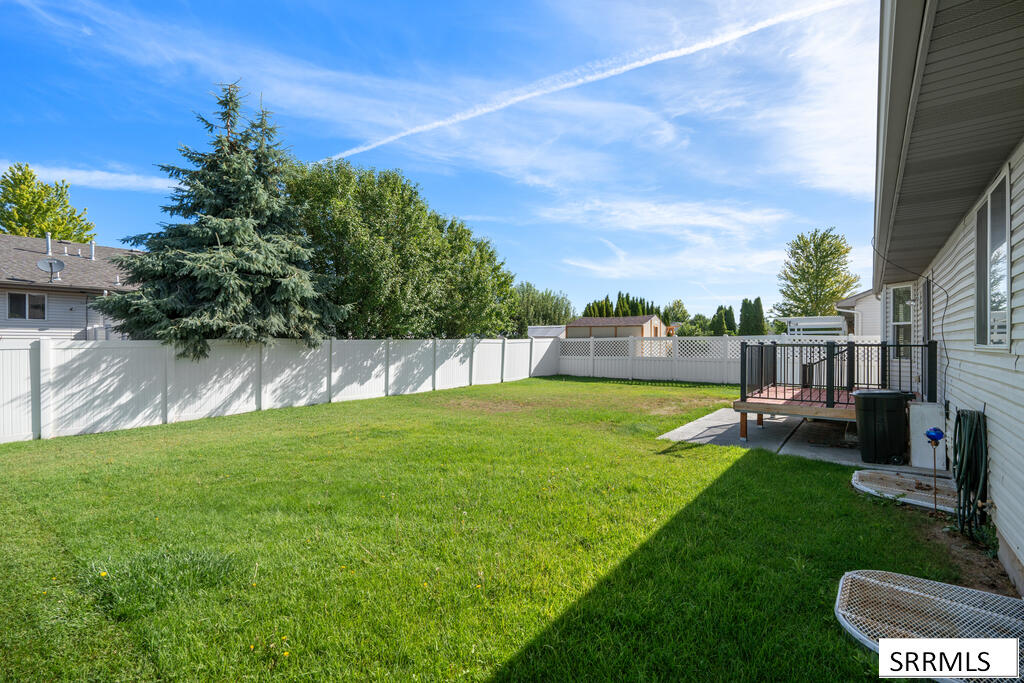 3673 E John Adams Parkway Property Photo 4