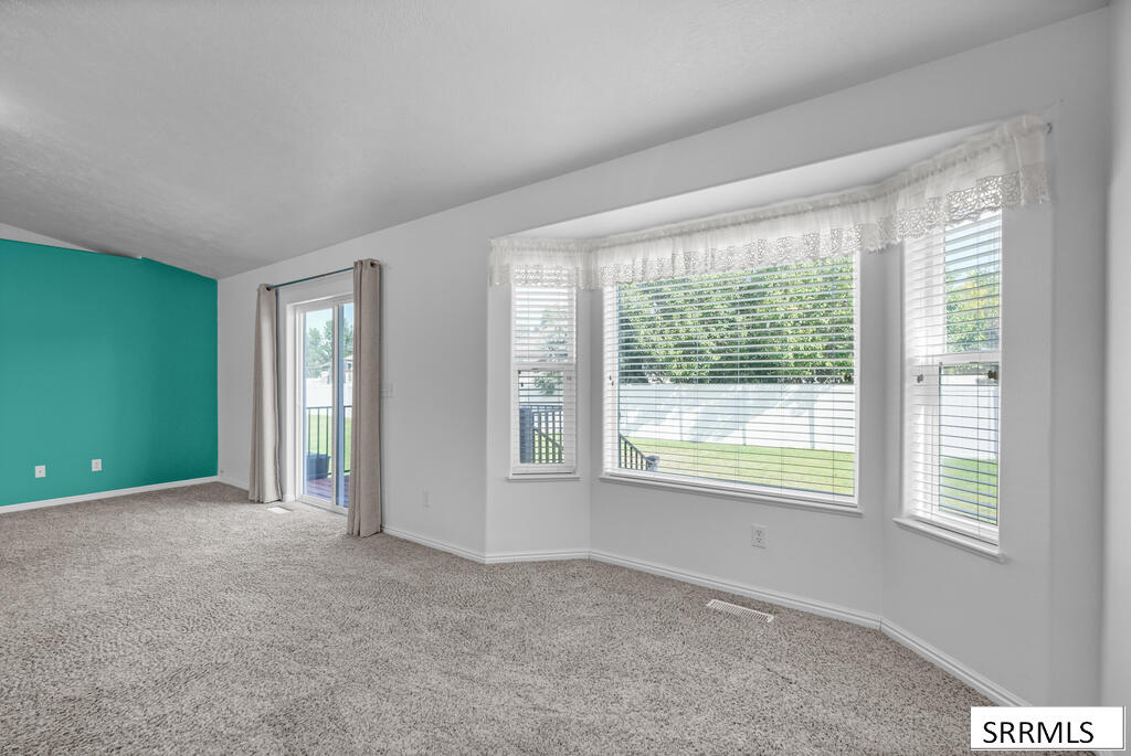 3673 E John Adams Parkway Property Photo 6