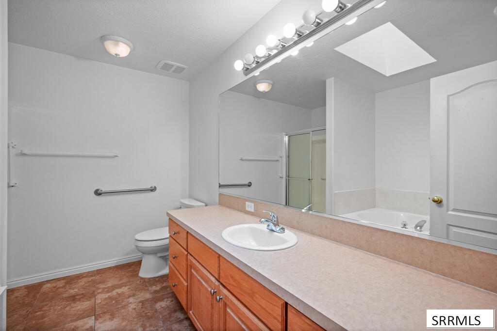 3673 E John Adams Parkway Property Photo 12