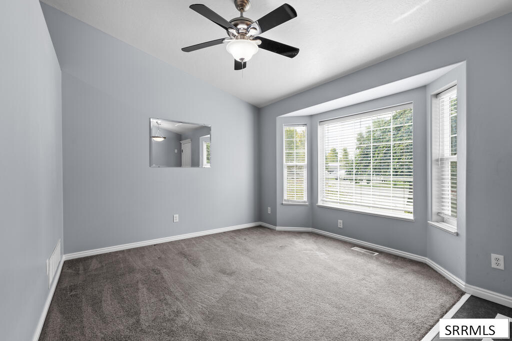 4225 Birchwood Circle Property Photo 4