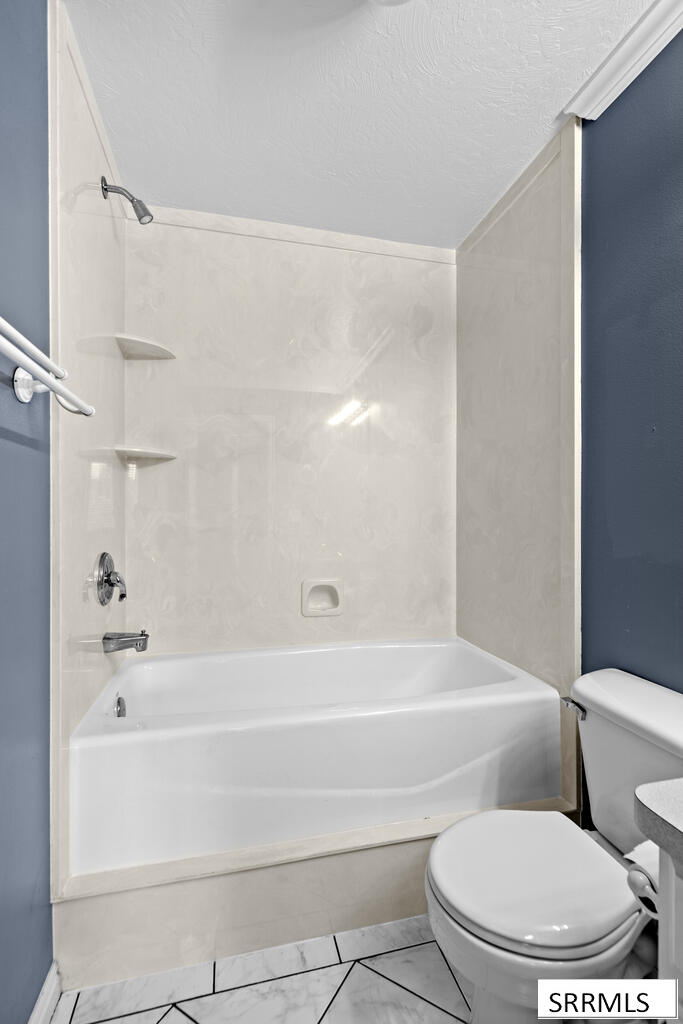 4225 Birchwood Circle Property Photo 15