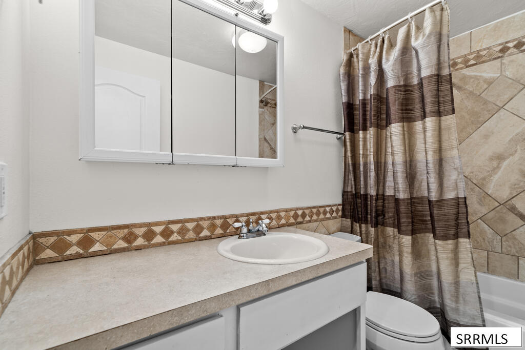 4225 Birchwood Circle Property Photo 21