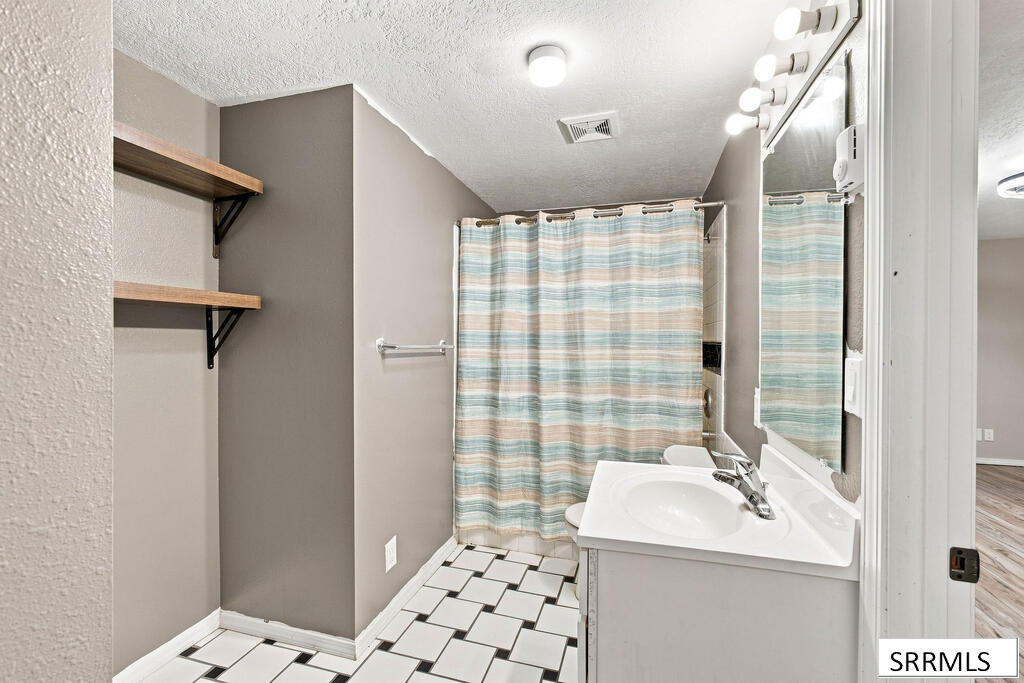 5150 Dorian Avenue Property Photo 37