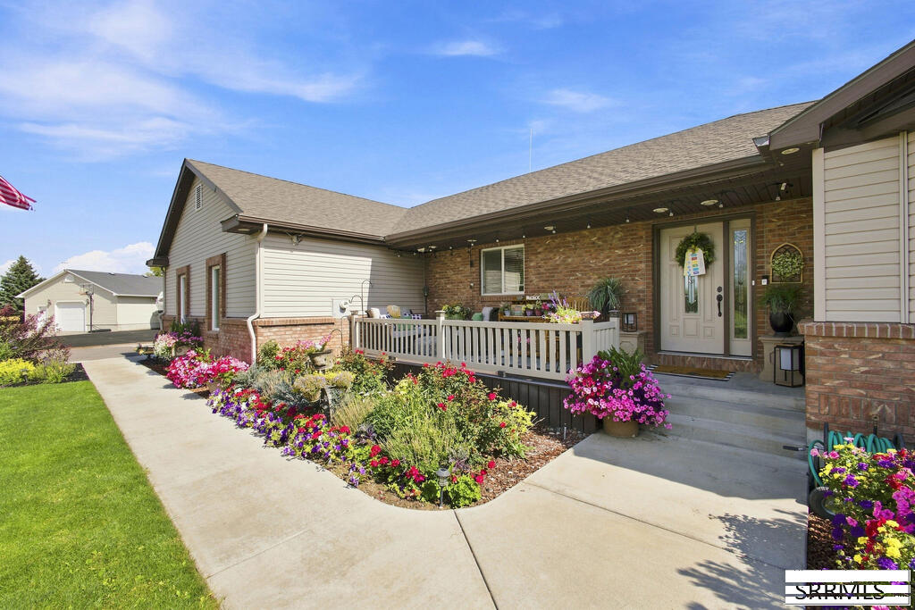 3939 154 N Property Photo 5