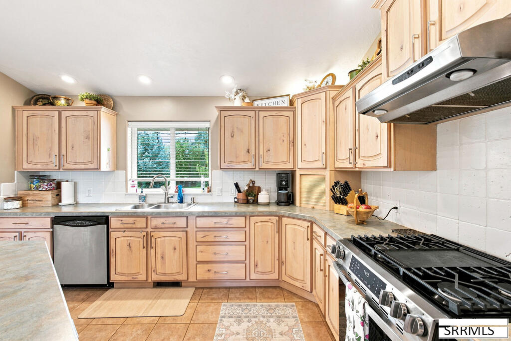 3939 154 N Property Photo 26
