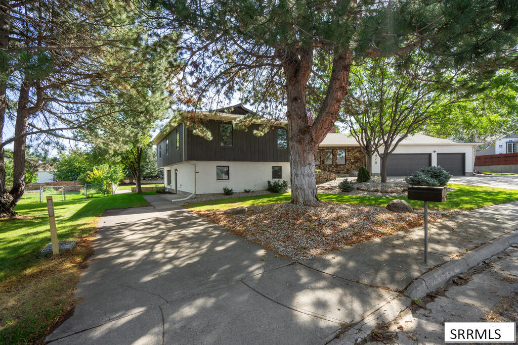 475 Linden Avenue Property Photo 6