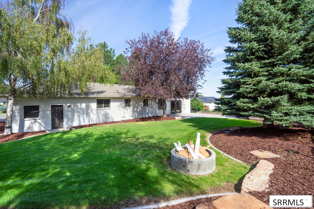 475 Linden Avenue Property Photo 14