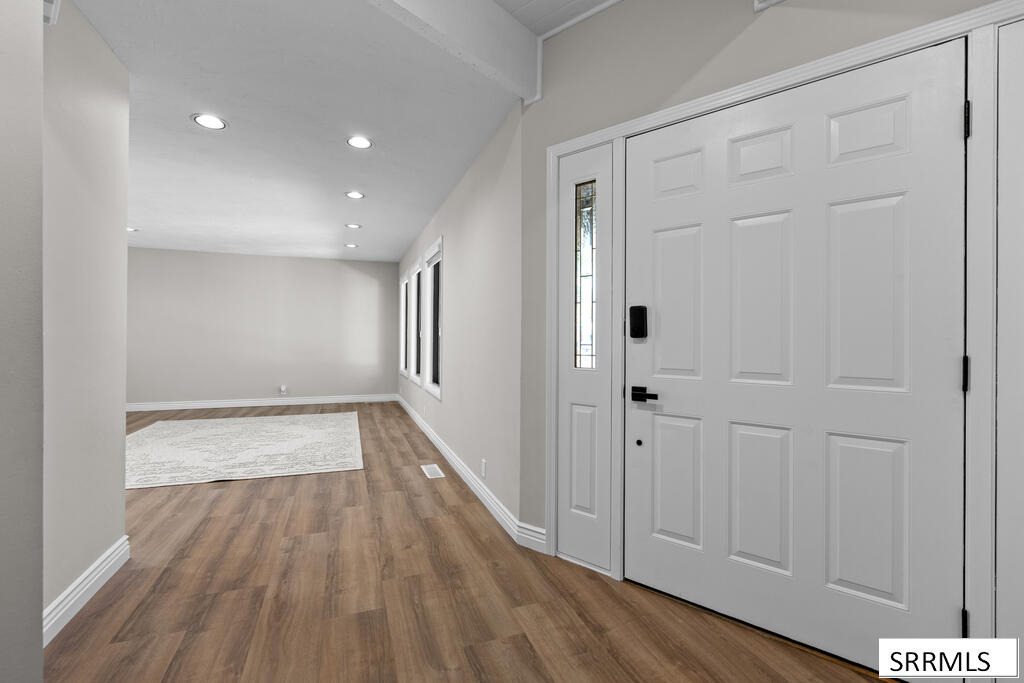 475 Linden Avenue Property Photo 17