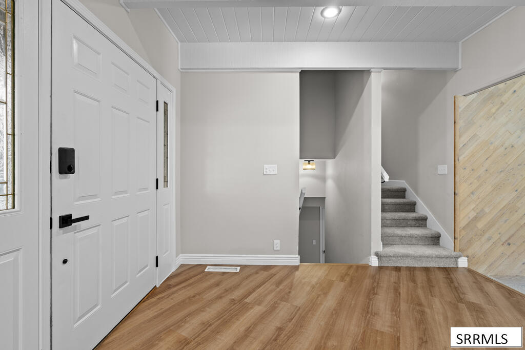 475 Linden Avenue Property Photo 18