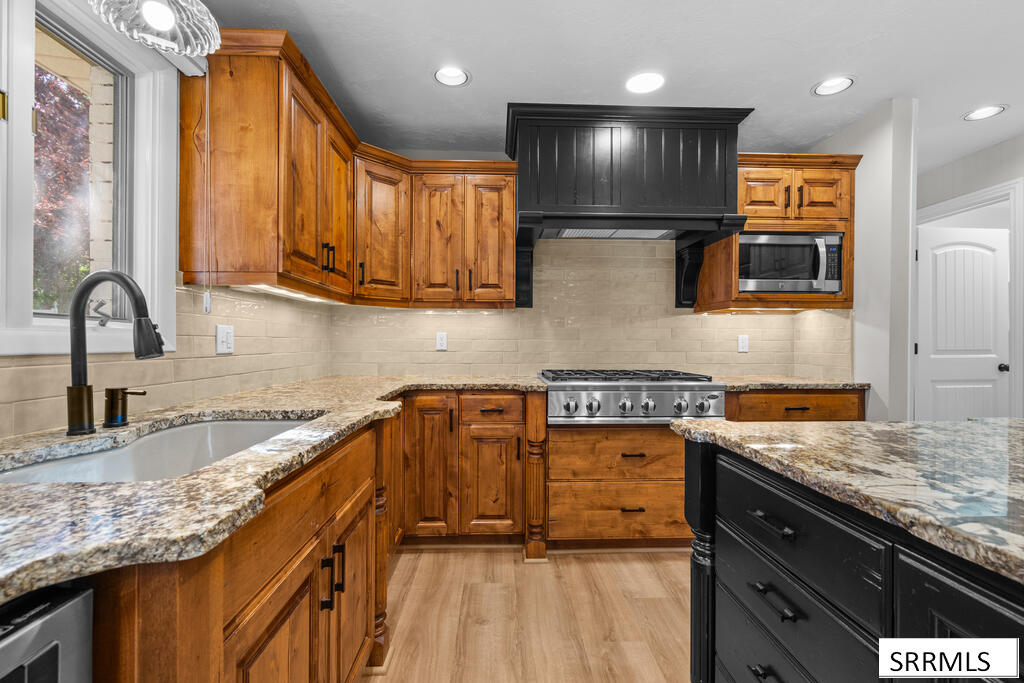 475 Linden Avenue Property Photo 24