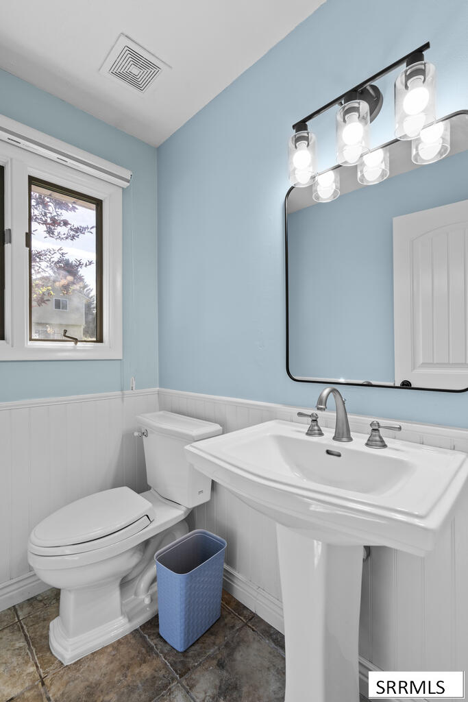 475 Linden Avenue Property Photo 35