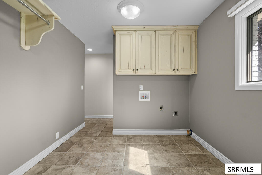 475 Linden Avenue Property Photo 38