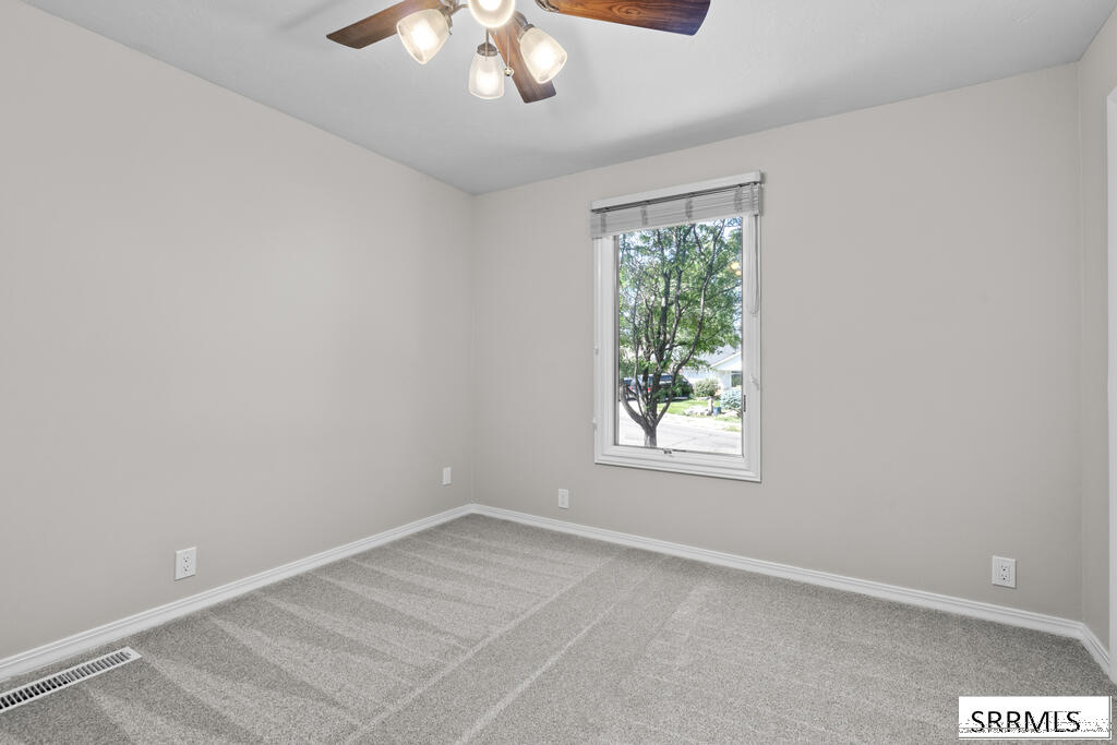 475 Linden Avenue Property Photo 57