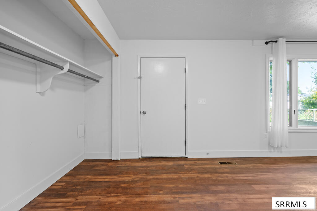475 Linden Avenue Property Photo 76