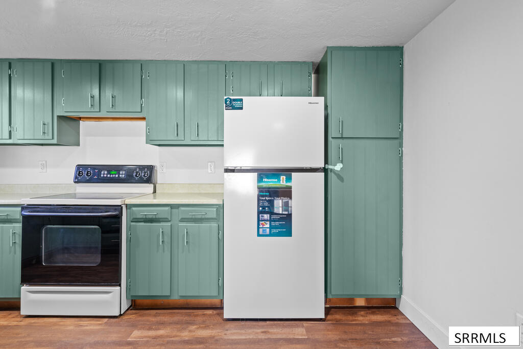 475 Linden Avenue Property Photo 79