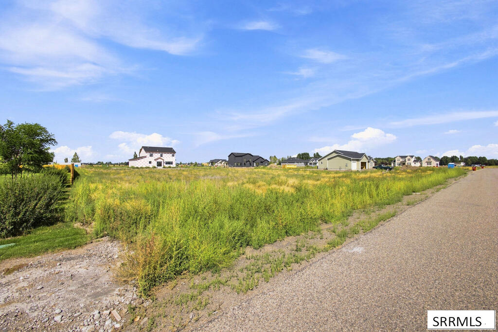 2641 Winter Dr Property Photo 2