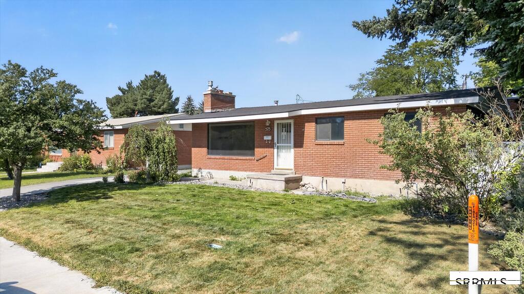 575 S Adams Street Property Photo 2