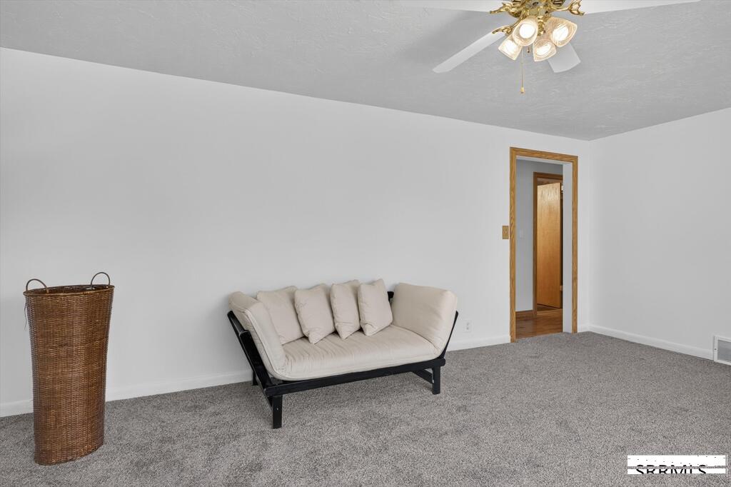 575 S Adams Street Property Photo 11