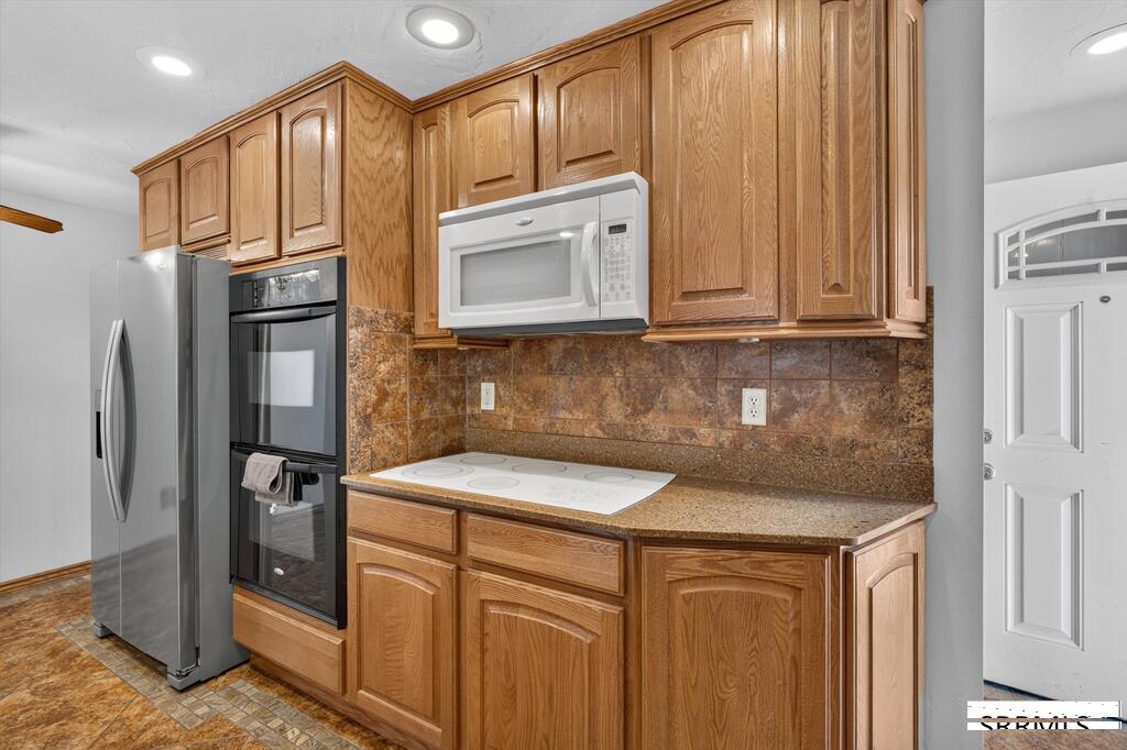 575 S Adams Street Property Photo 14