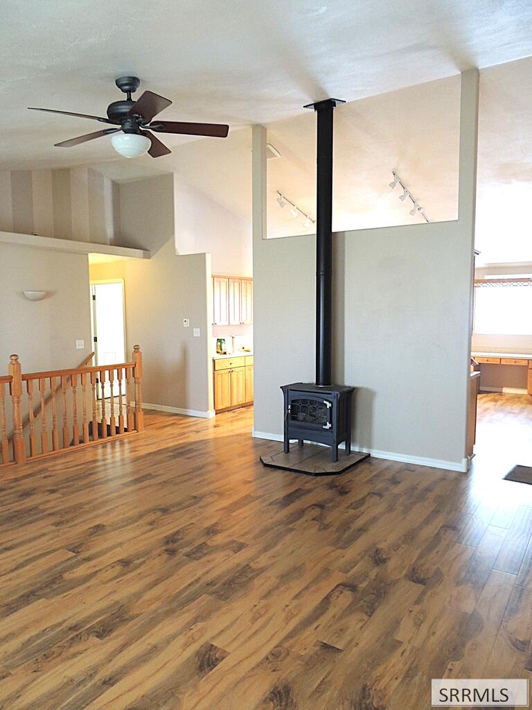 25 W 7th Street Property Photo 5