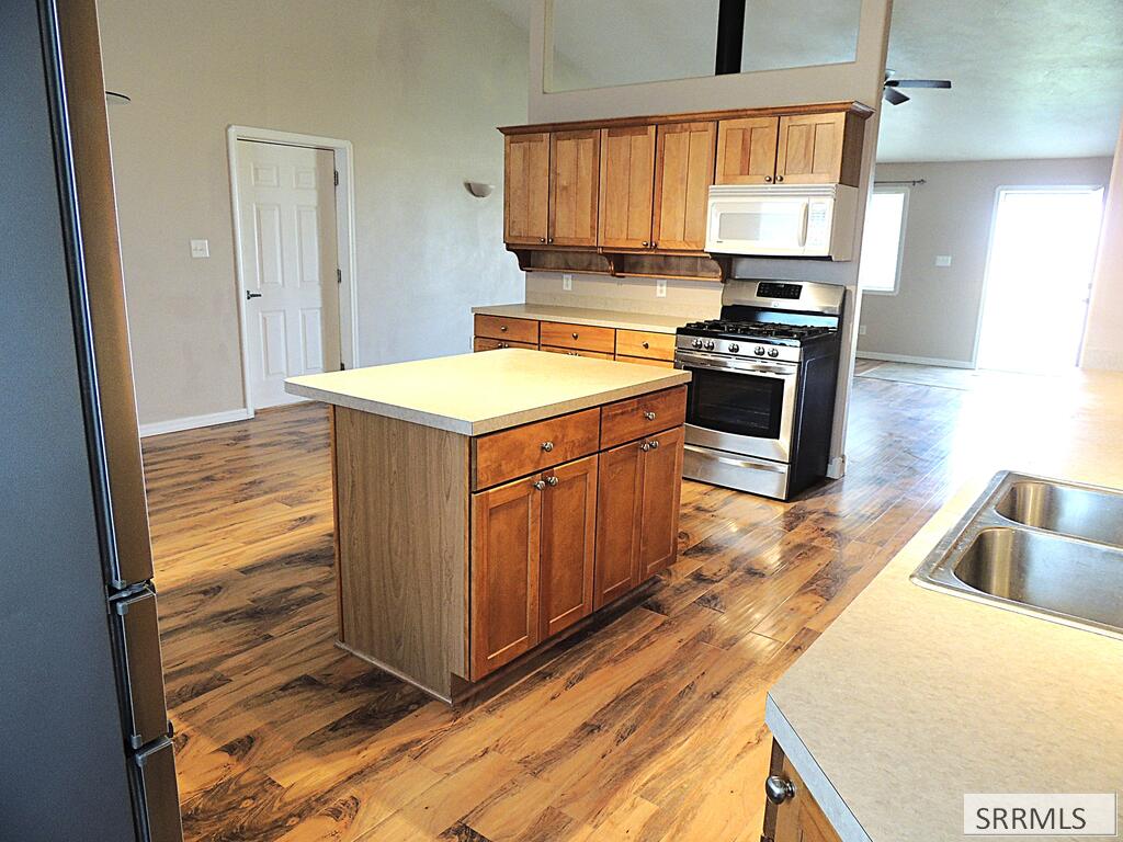 25 W 7th Street Property Photo 6