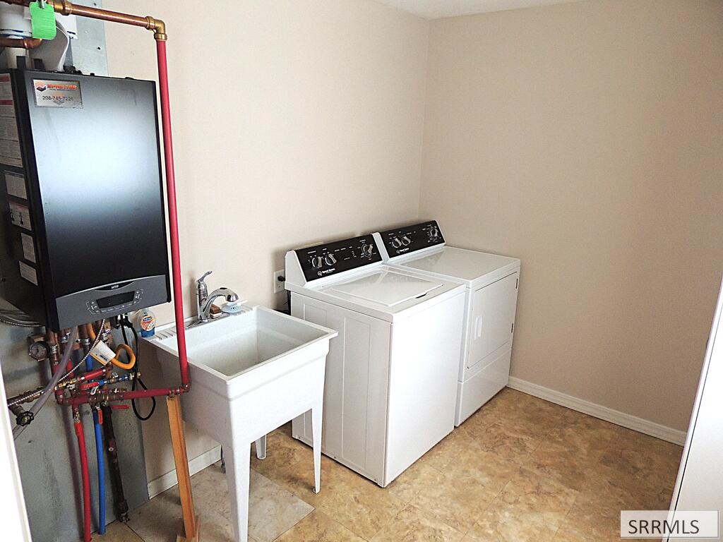 25 W 7th Street Property Photo 8