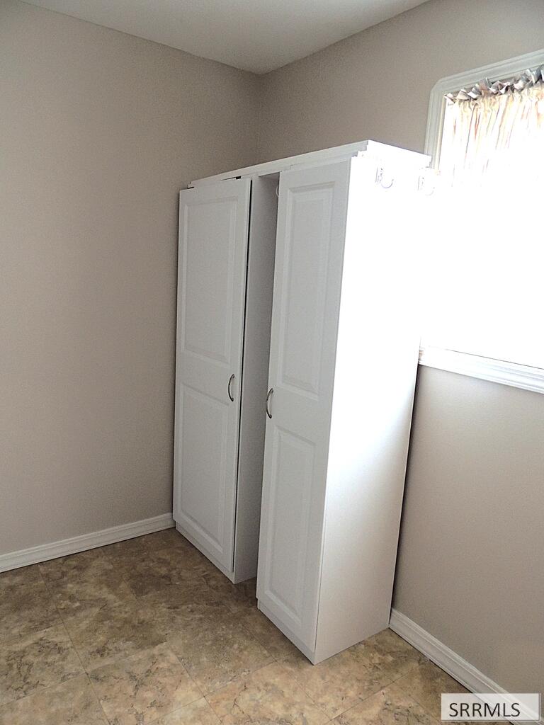 25 W 7th Street Property Photo 9