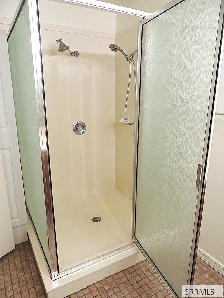25 W 7th Street Property Photo 14