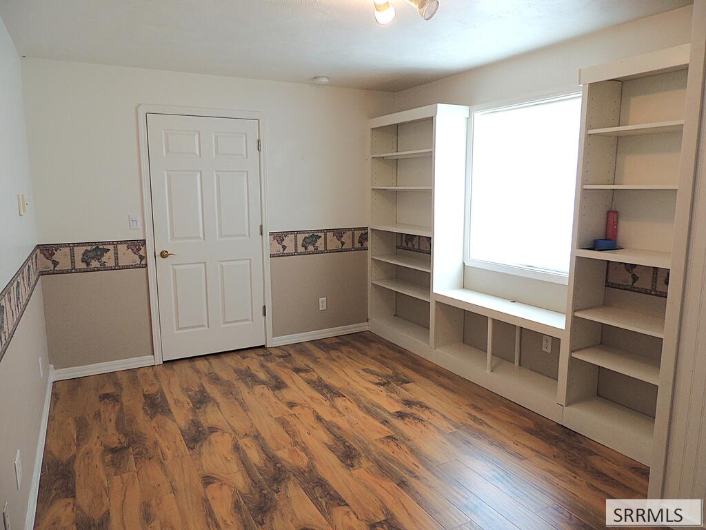 25 W 7th Street Property Photo 16