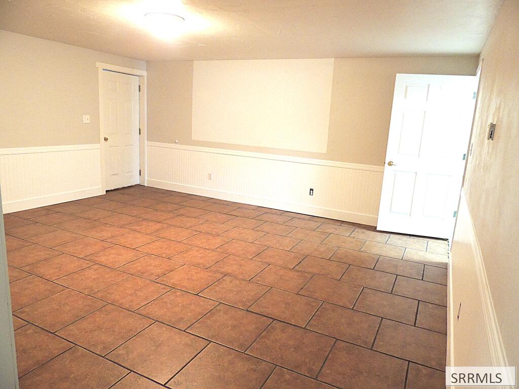 25 W 7th Street Property Photo 18