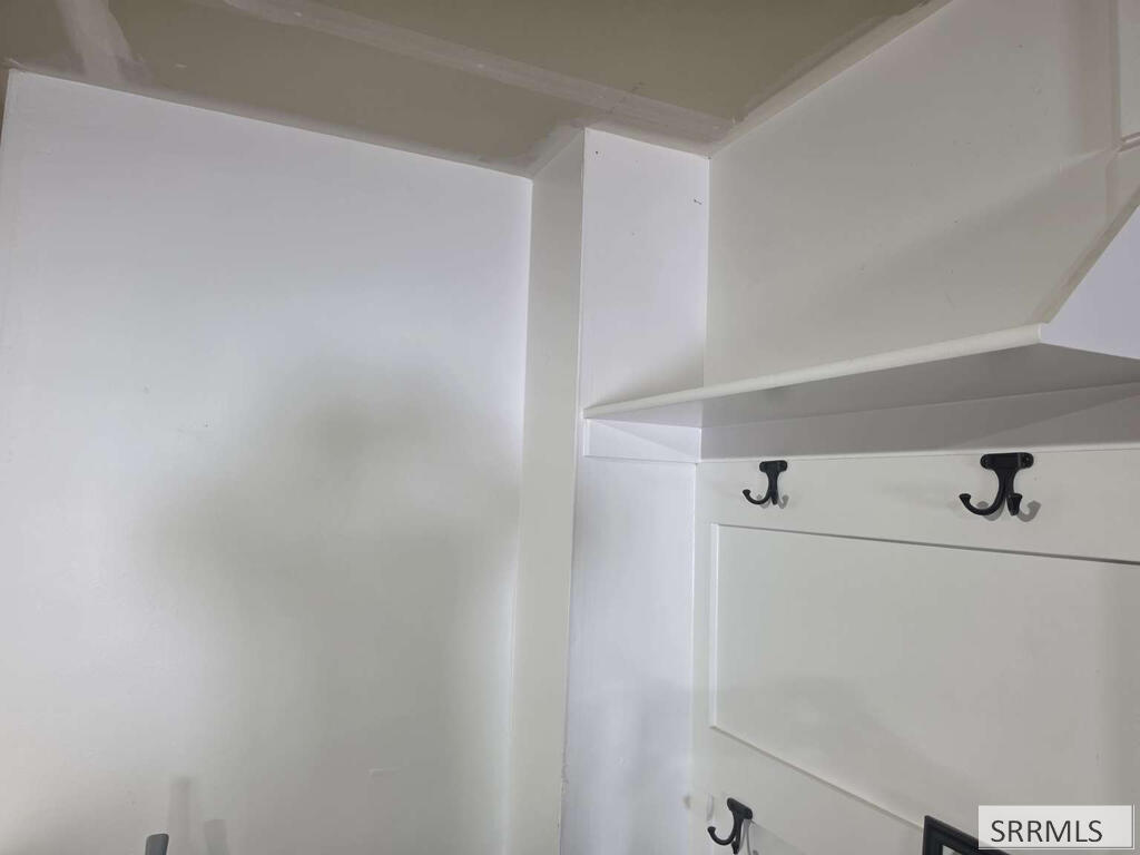 5059 E Allcott Drive Property Photo 14