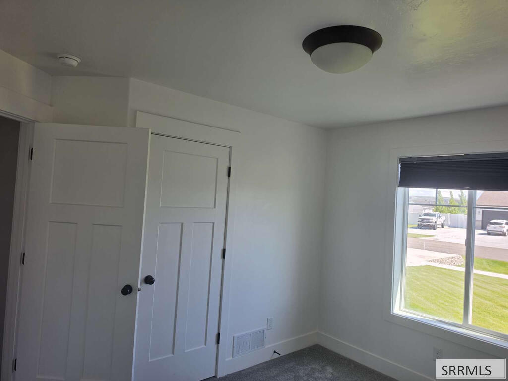 5059 E Allcott Drive Property Photo 15