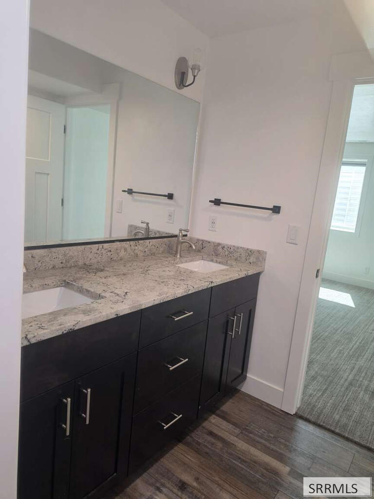 5059 E Allcott Drive Property Photo 19