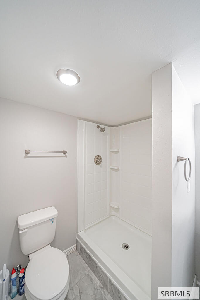 465 3rd Street Property Photo 15