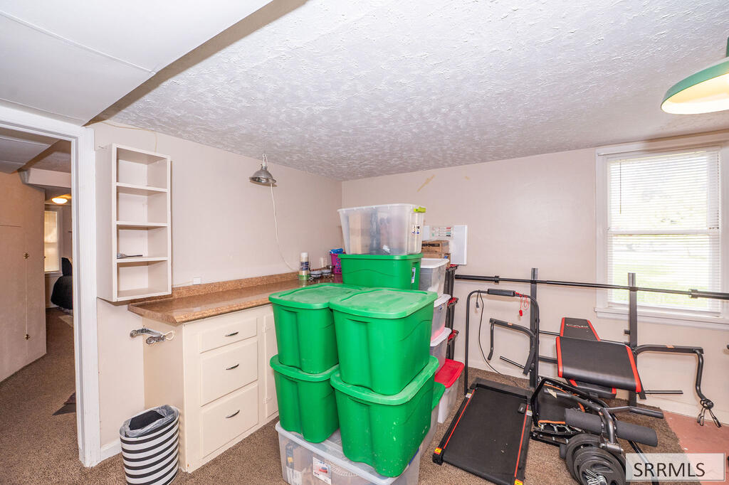 130 S 1st E Property Photo 27